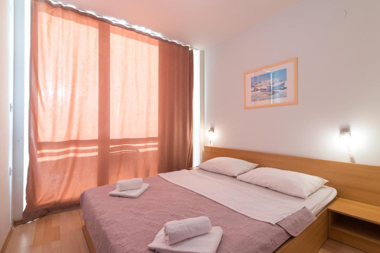 Hotel Rooms Roccia Novigrad  Exterior foto