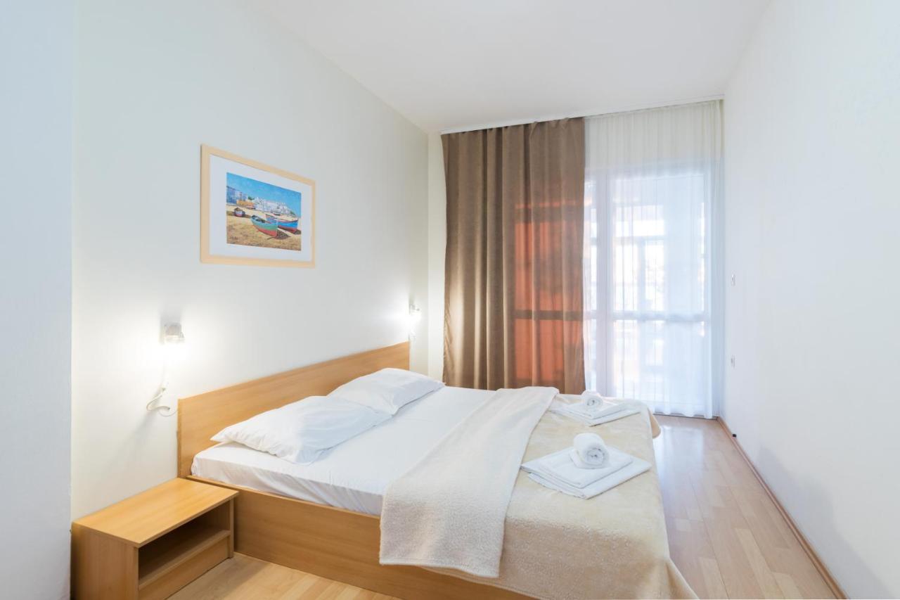 Hotel Rooms Roccia Novigrad  Exterior foto